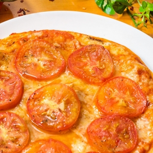 Pizza Tradicional Napolitana b_1