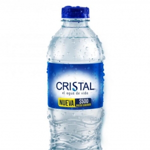 Agua sin gas en botella_1