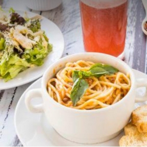 Combo 2. 1/2 Pasta Bolognesa o Pasta al Burro B_1