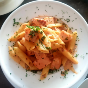 Pasta Penne al Salmón_1